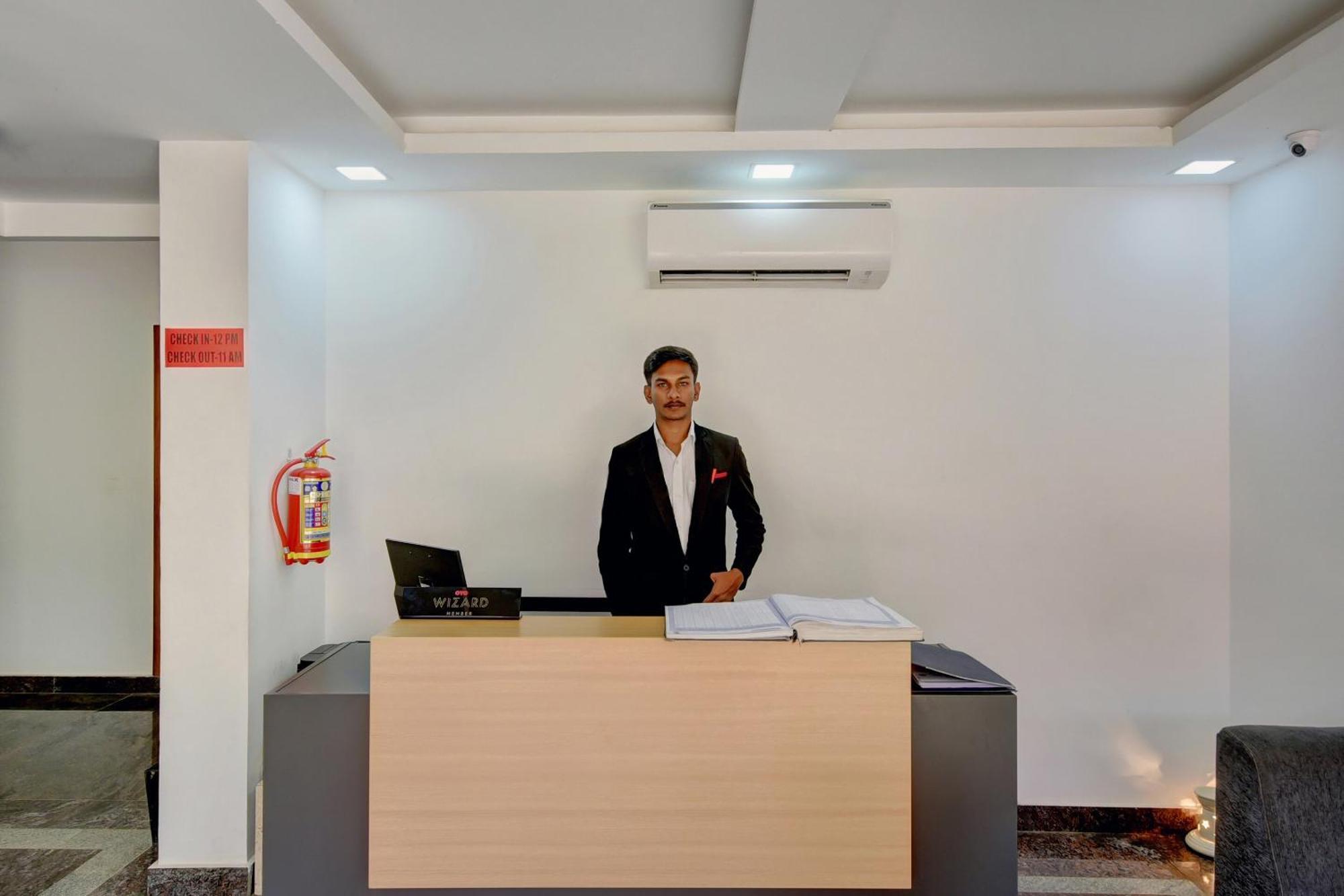 Super Grand Collection O Near Sarjapur Road Near 7D Voyage Hotel Bangalore Bagian luar foto
