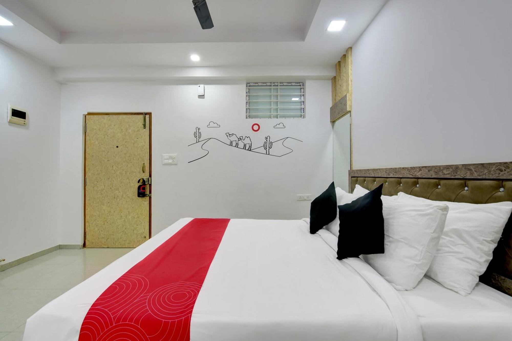 Super Grand Collection O Near Sarjapur Road Near 7D Voyage Hotel Bangalore Bagian luar foto