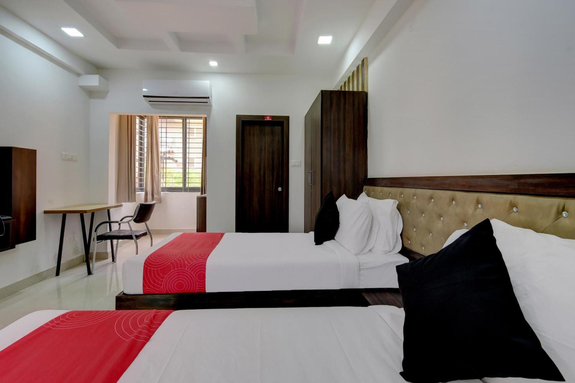Super Grand Collection O Near Sarjapur Road Near 7D Voyage Hotel Bangalore Bagian luar foto