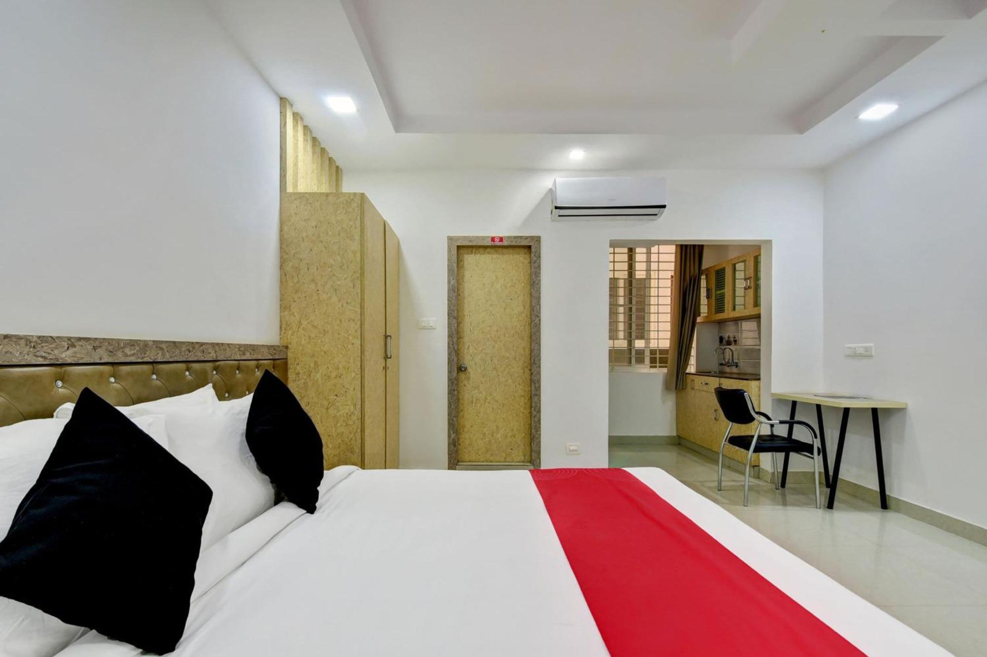 Super Grand Collection O Near Sarjapur Road Near 7D Voyage Hotel Bangalore Bagian luar foto