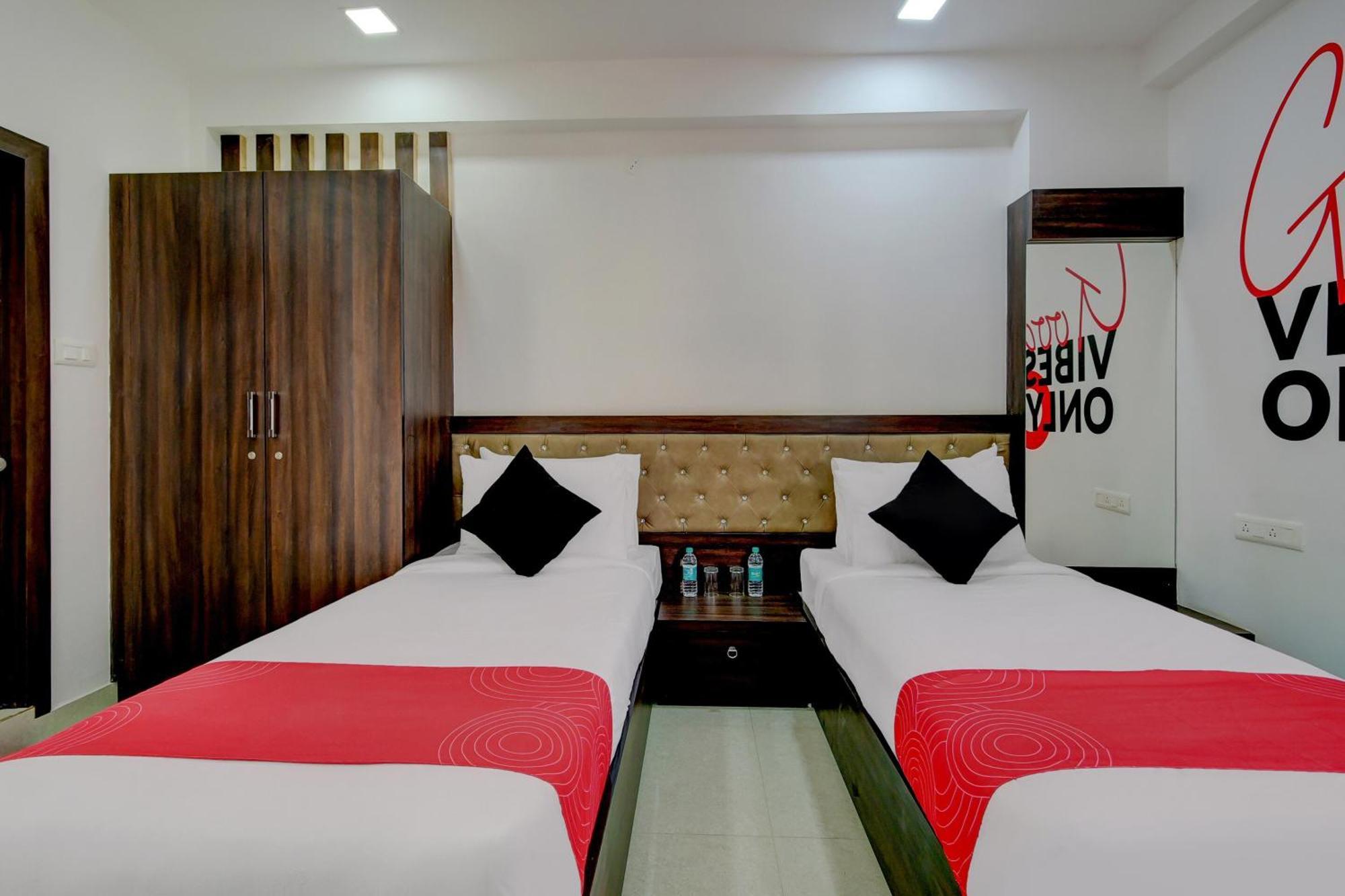 Super Grand Collection O Near Sarjapur Road Near 7D Voyage Hotel Bangalore Bagian luar foto
